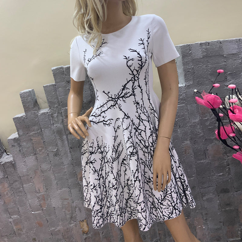 Round Neck Thorn Branch White Mini Bodycon Dress